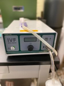Picture showing the craft suction pump used to aspirate ovaries