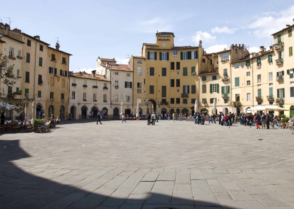 Inside the main piazza of Lucca