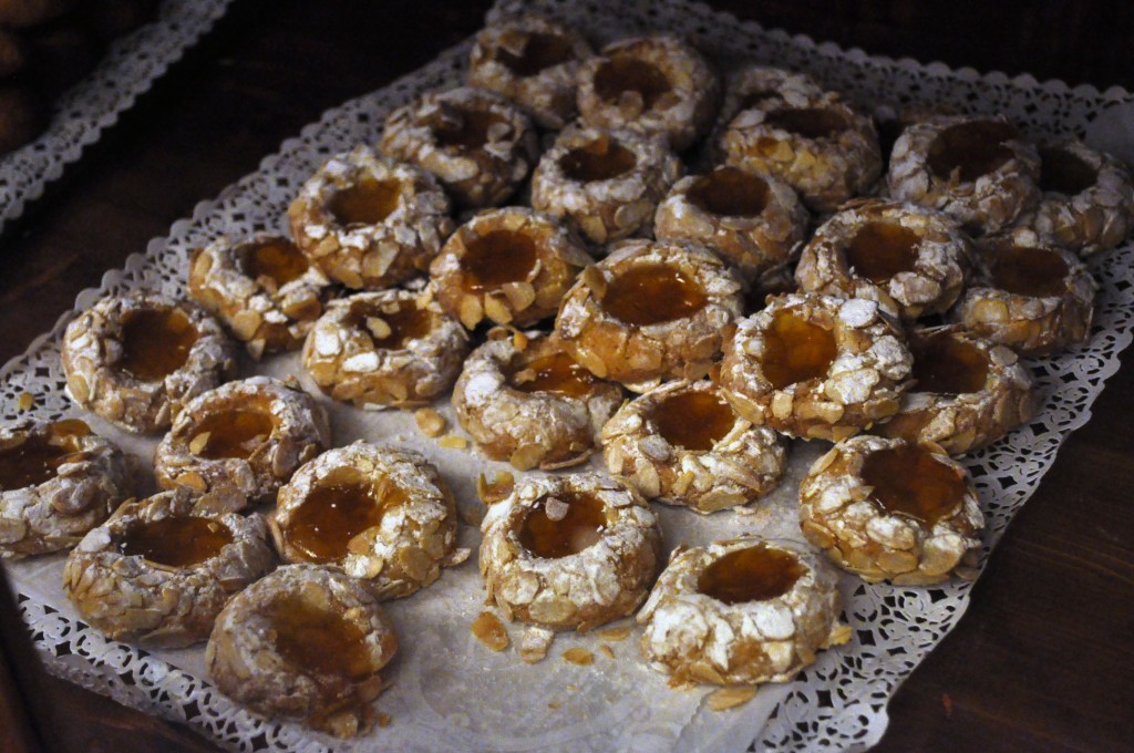 almond sweets filled with peach jelly