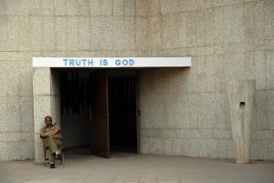 "Chandigarh-298 Truth is God." 2008. Burçak Pekin. Flickr.com