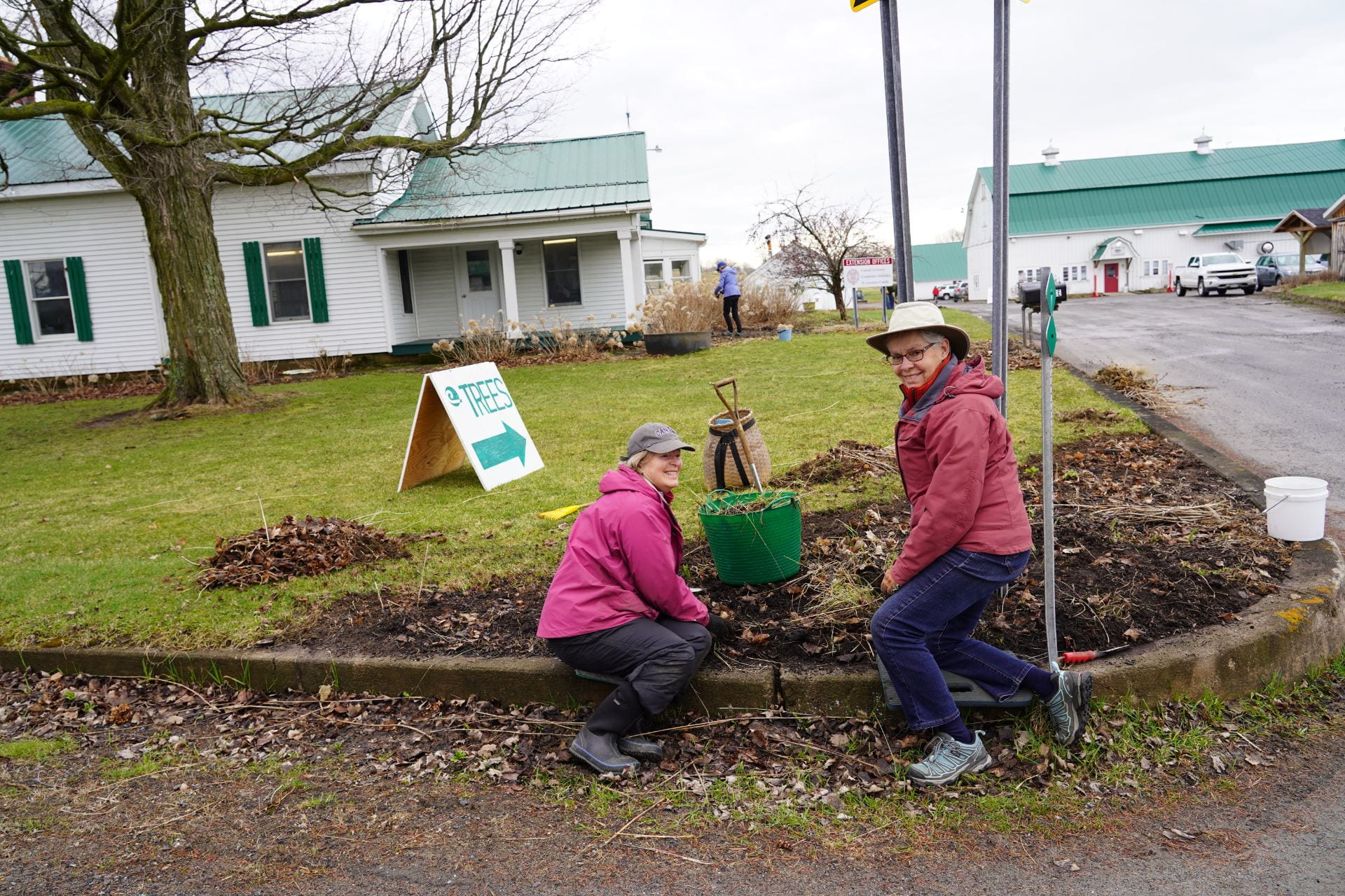 Nancy Alessi and Louise Scarlett during garden clean-up day at the Extension Learning Farm