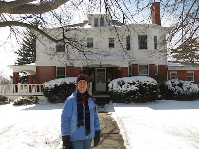 photo of Jen in front of IPM House