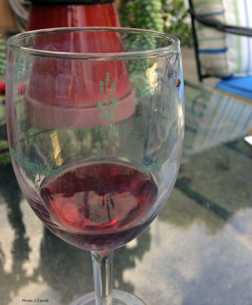 Photo of an SWD on a wine glass.